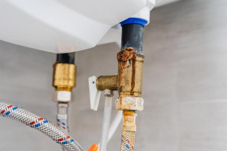 Comment optimiser votre installation sanitaire à Guillaucourt ?